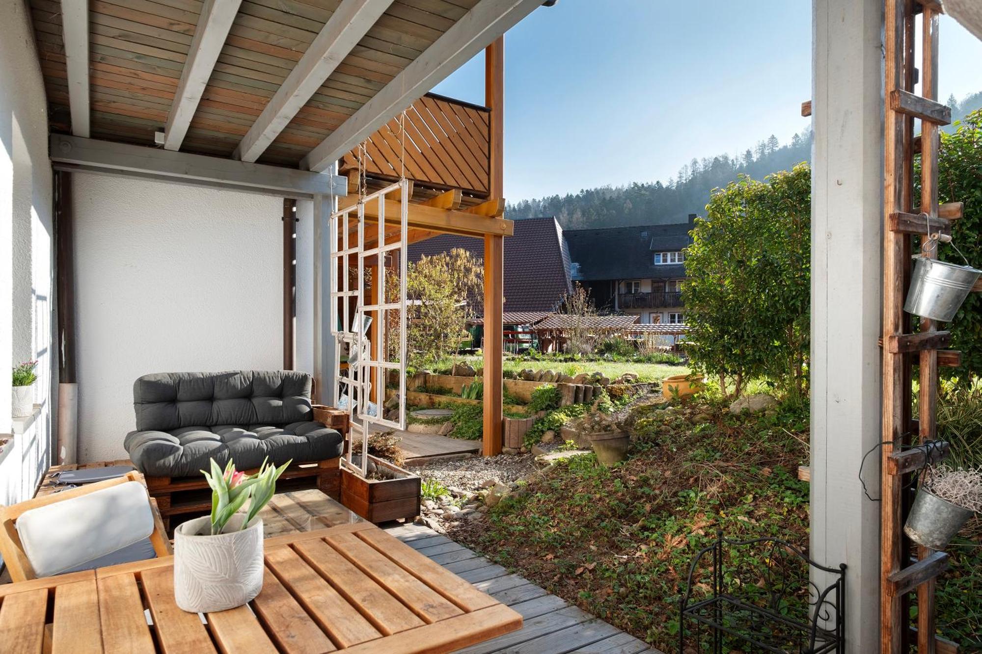Ruhige Schwarzwald Ferienwohnung Buchenbach  Esterno foto